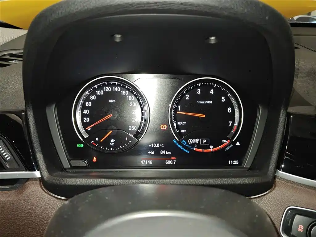 BMW X1 2022 sDrive25Li Leading фото 8