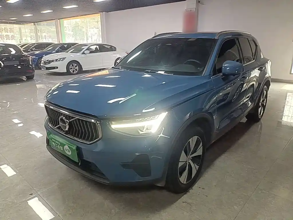 صورة 2 - Volvo XC40