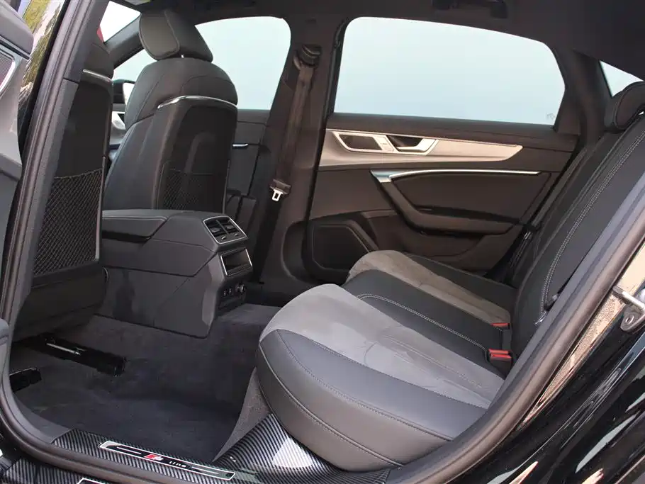 Audi A6L 2023 40 TFSI Luxury Dynamic фото 17