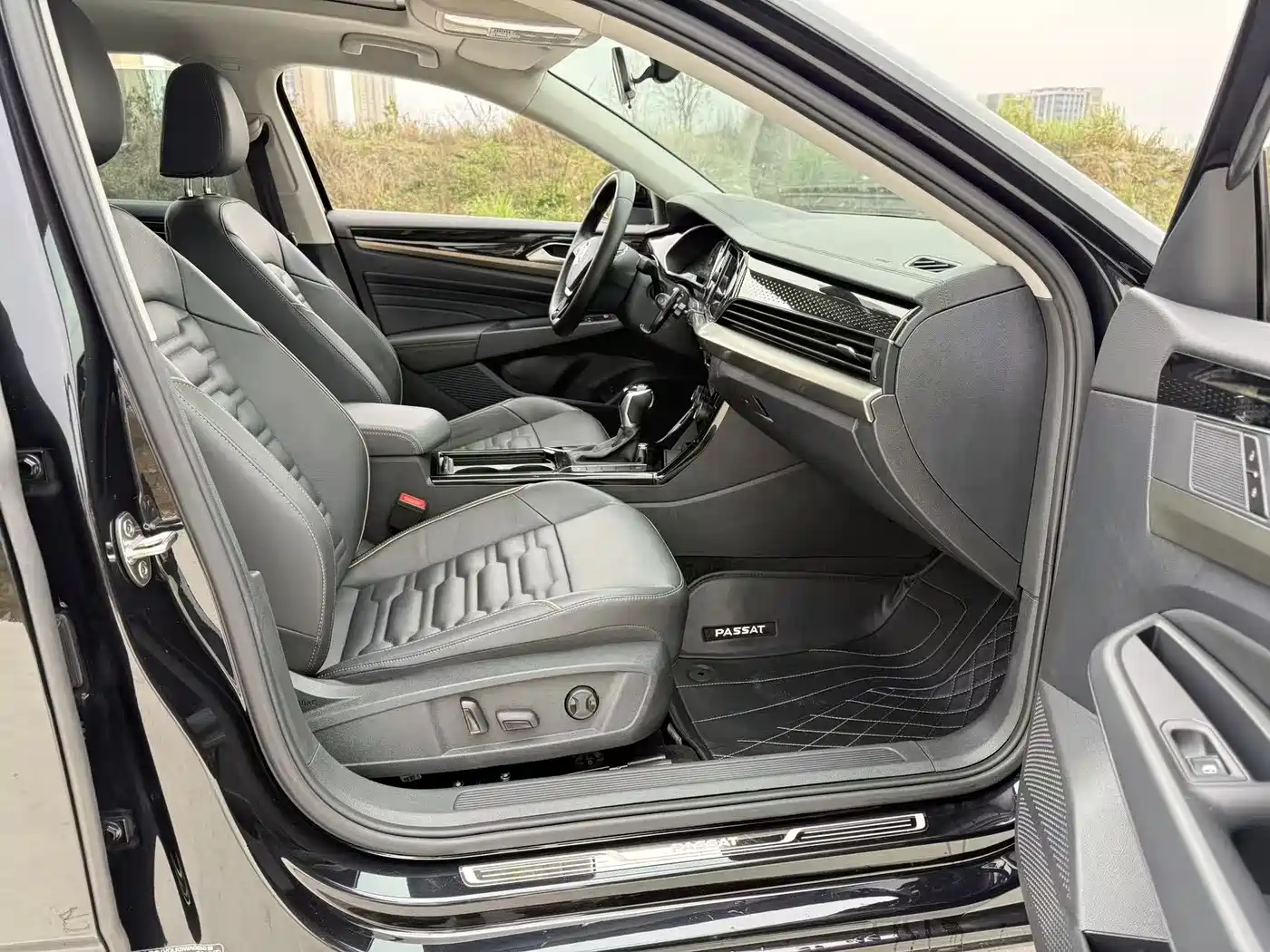 Volkswagen Passat 2019 330TSI Elite Version China VI фото 7