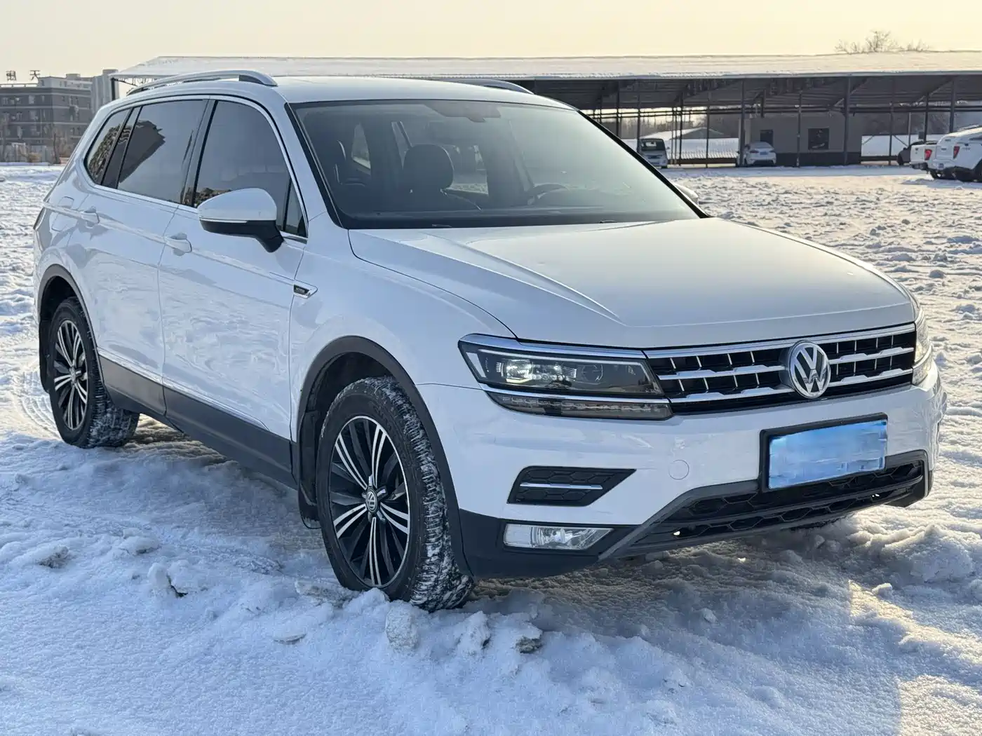 Volkswagen Tiguan L 2018 380TSI Automatic AWD Luxury Edition фото 3