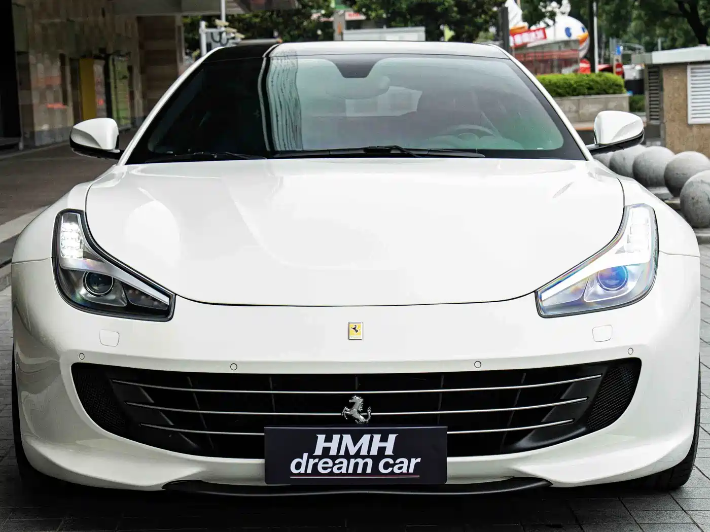 Ferrari GTC4Lusso 2018 2016 6.3L V12