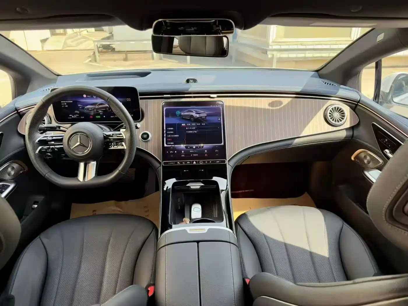 Mercedes-Benz EQE 2022 350 Luxury Edition фото 8
