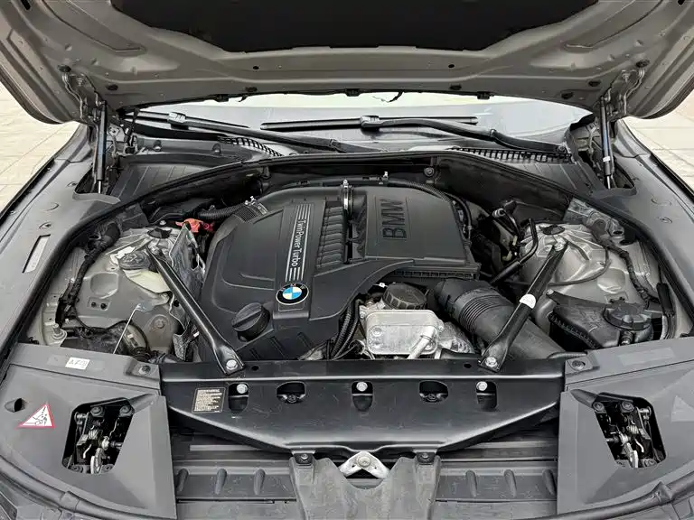 BMW 7 Series 2013 Model 740Li Leading фото 19