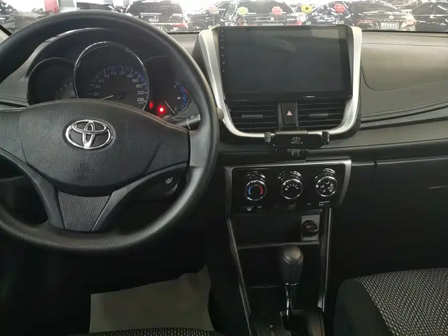 Toyota Vios FS 2019 1.5L CVT Fengchi Edition фото 12