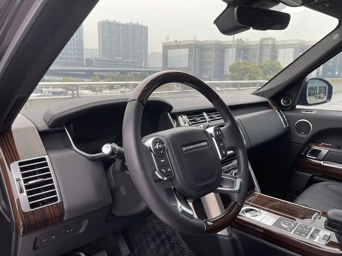 Land Rover Range Rover 2017 3.0 SC V6 Vogue фото 6