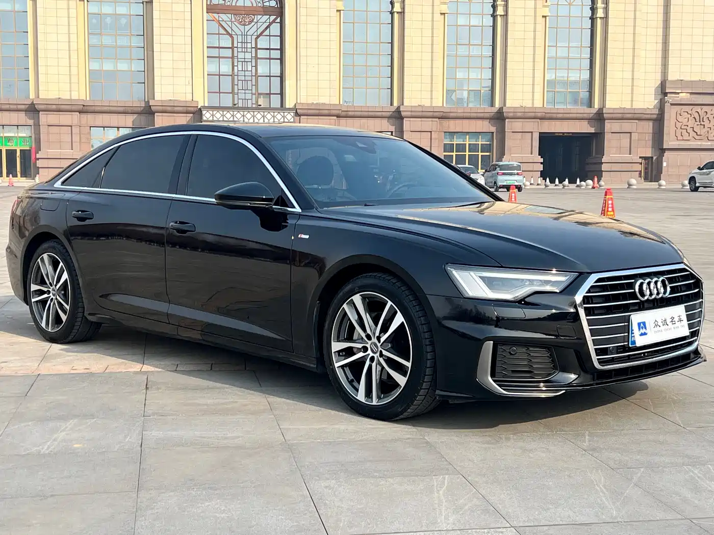 Audi A6L 2020 40 TFSI Luxury Dynamic фото 3