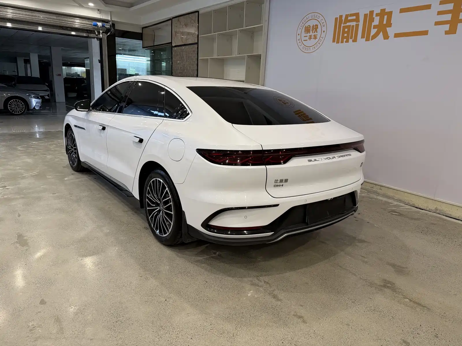 Фото 7 - BYD Han