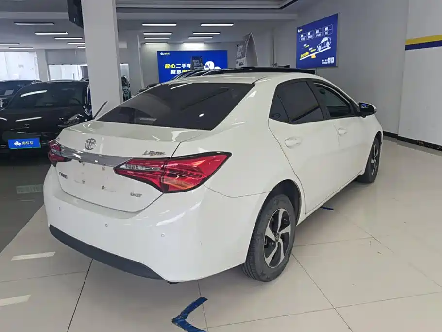 Фото 3 - Toyota Levin