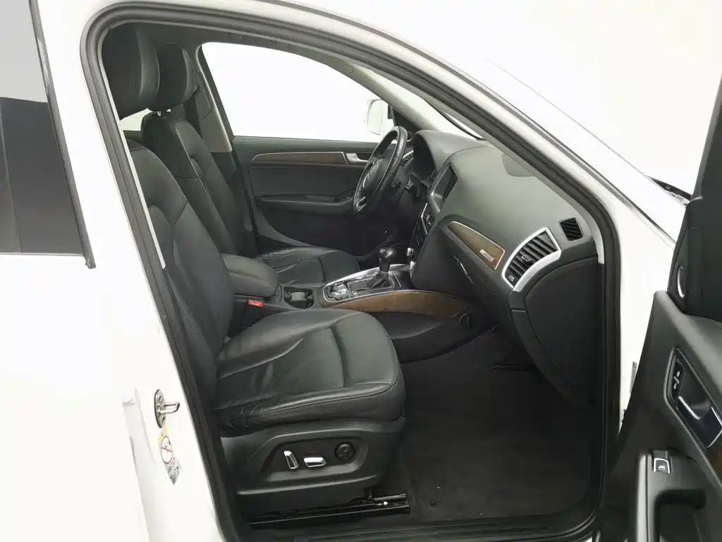 Audi Q5 2018 2017 40 TFSI Comfort