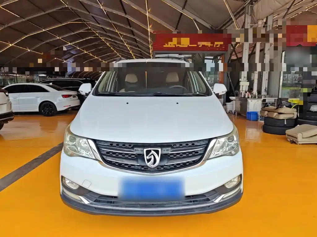 Baojun 730 2018 2016 1.5L Manual Comfort 7-seater China V