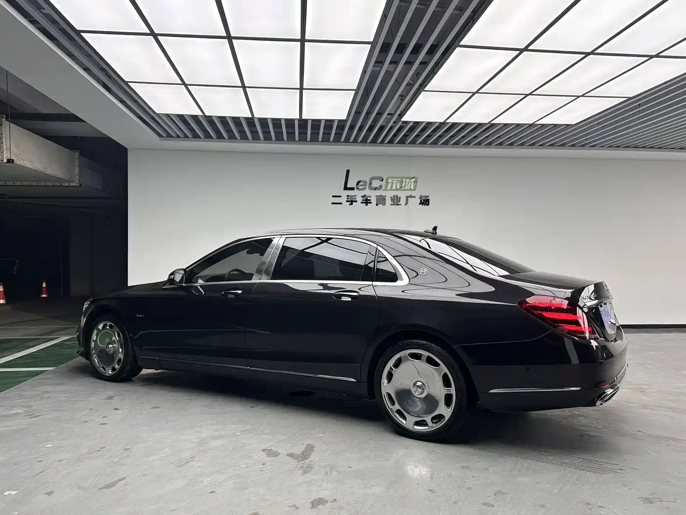 Mercedes-Benz Maybach S-Class 2020 S 450 4MATIC Collector's Edition фото 6