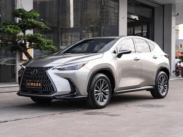 Lexus NX 2023