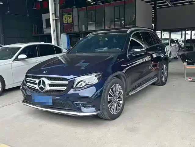 MERCEDES-BENZ GLC