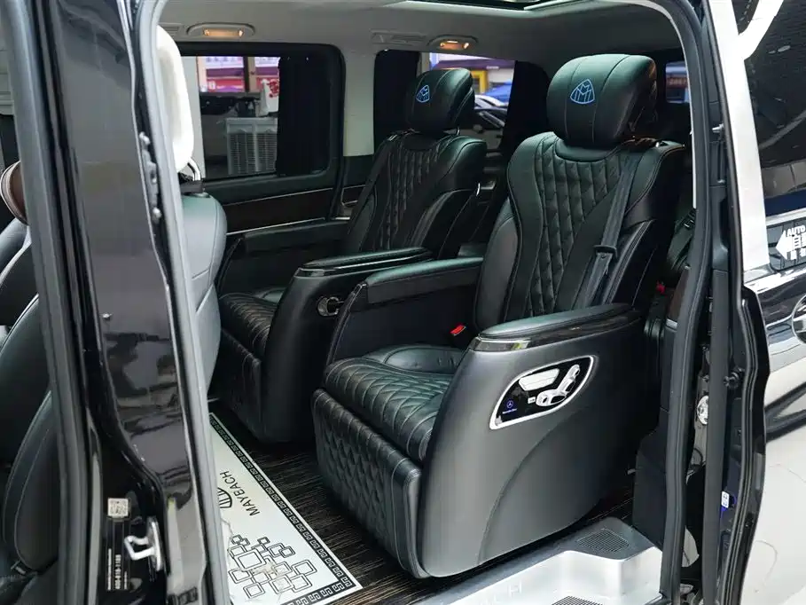 Mercedes-Benz V-Class 2020 V 260 Navigator Edition фото 4