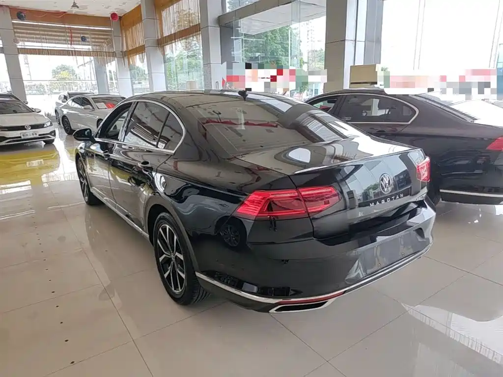 Volkswagen Magotan 2020 330TSI DSG Leading фото 5