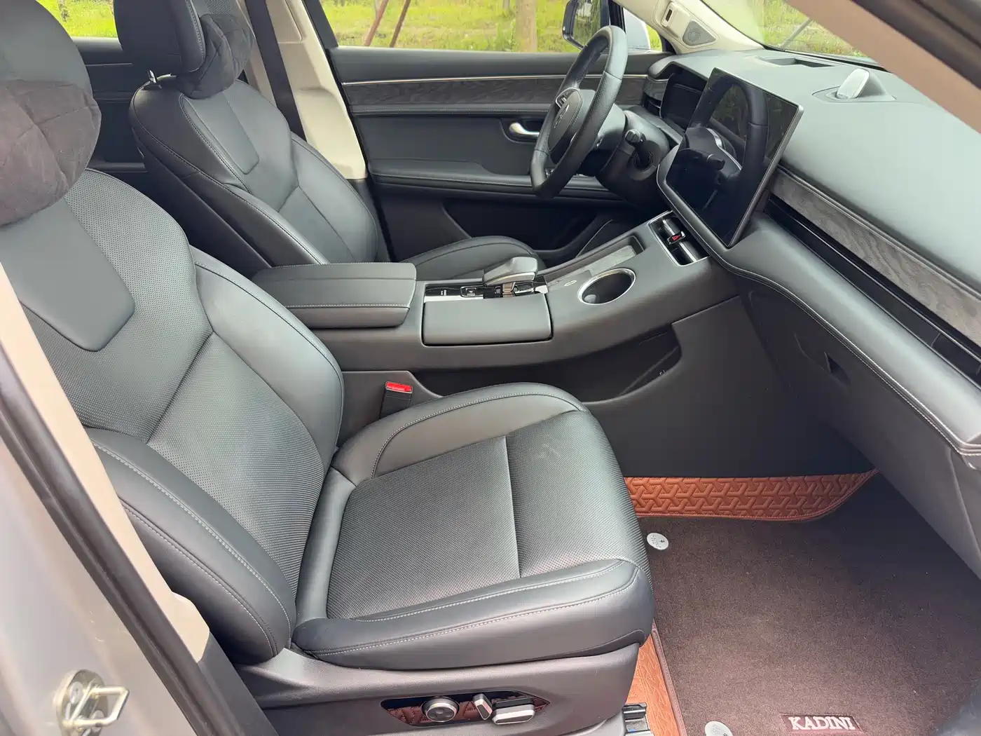 AITO Wenjie AITO M5 2022 Extended Range AWD Performance Edition фото 9