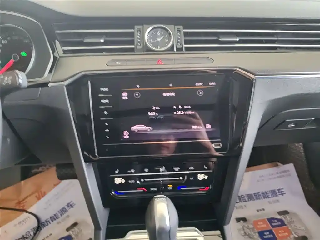 Volkswagen Magotan 2020 330TSI DSG Leading фото 13