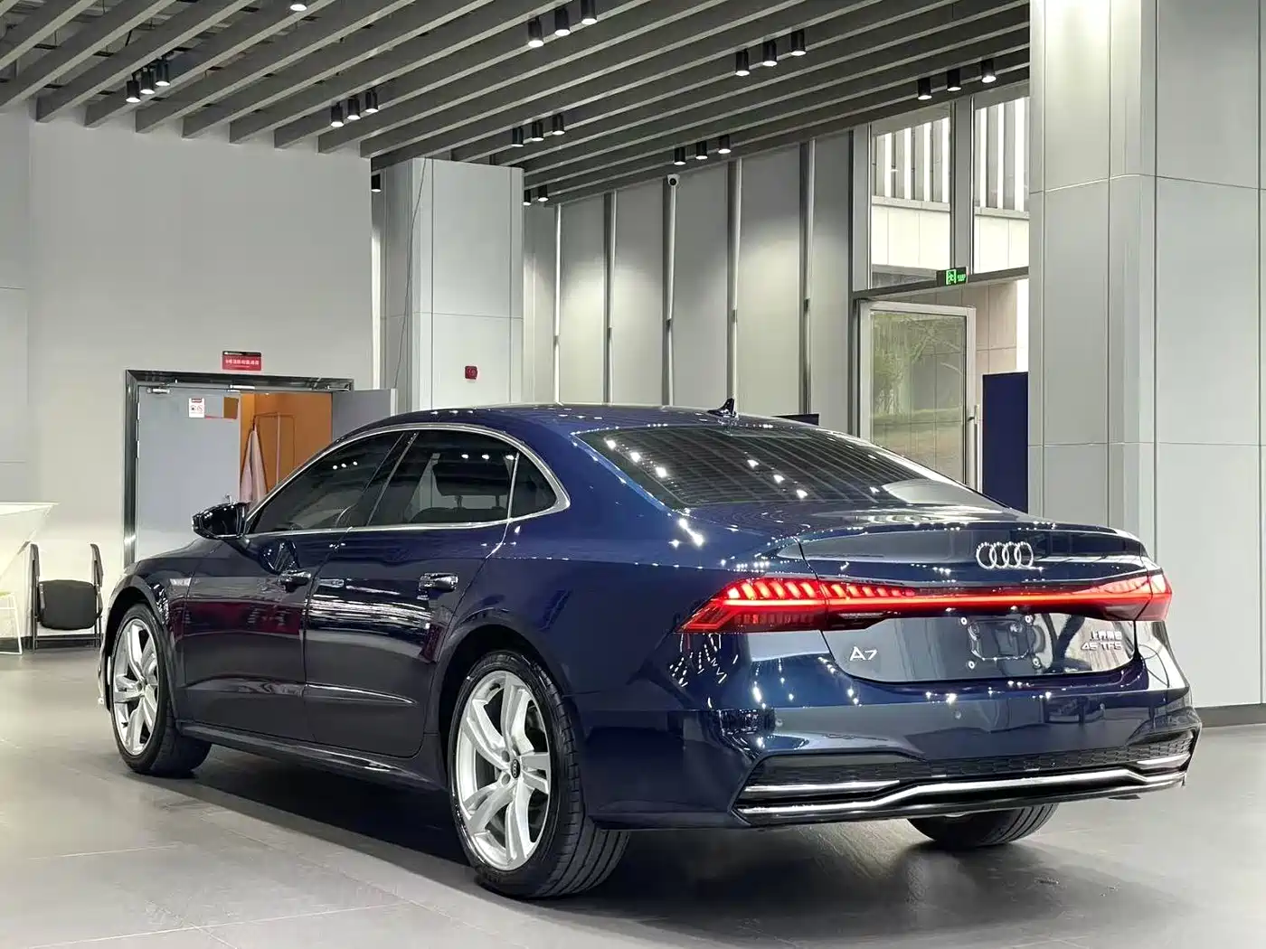 AUDI A7L