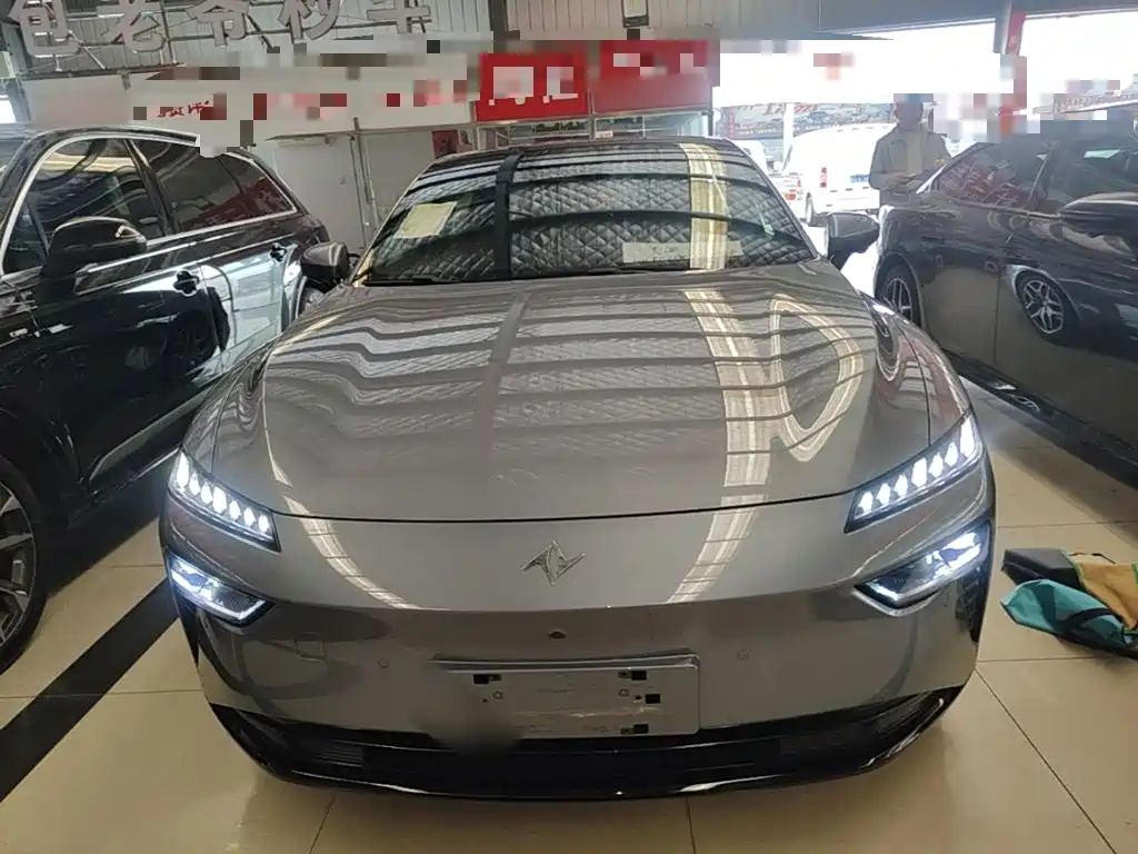 Фото 3 - Dongfeng Yipai eπ007