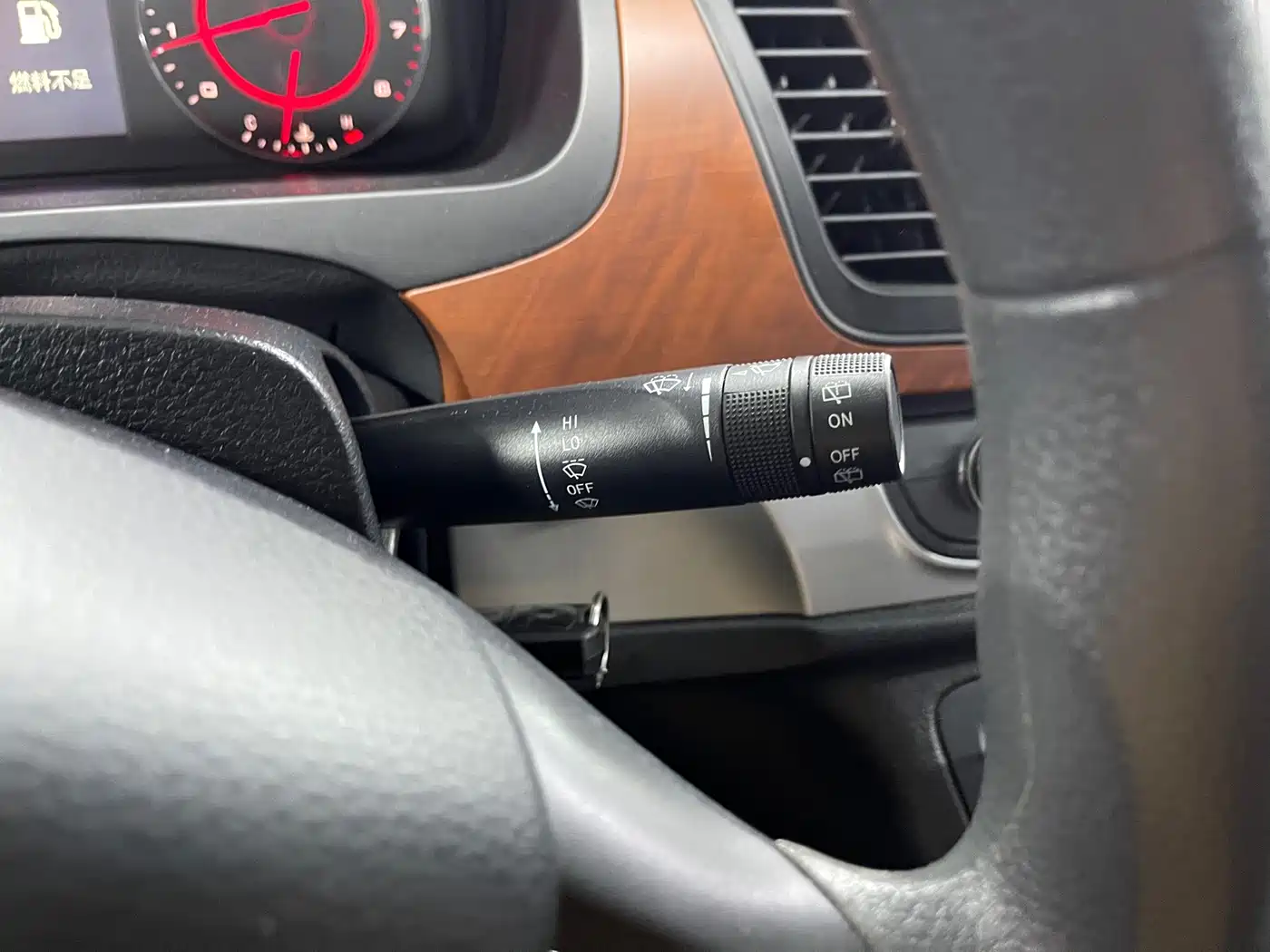 SAIC Maxus Maxus G10 2016 2016 2.0T Automatic Executive Edition