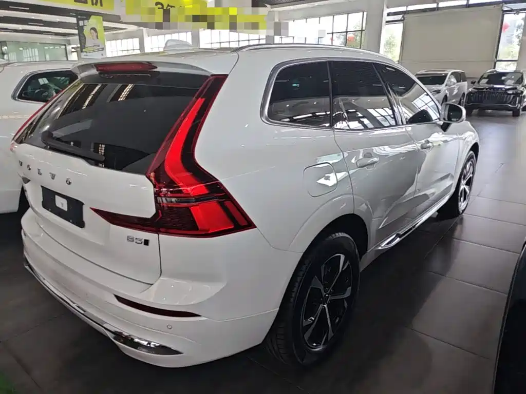 Volvo XC60 2026 2026 Model B5 AWD Smart Elite Luxury