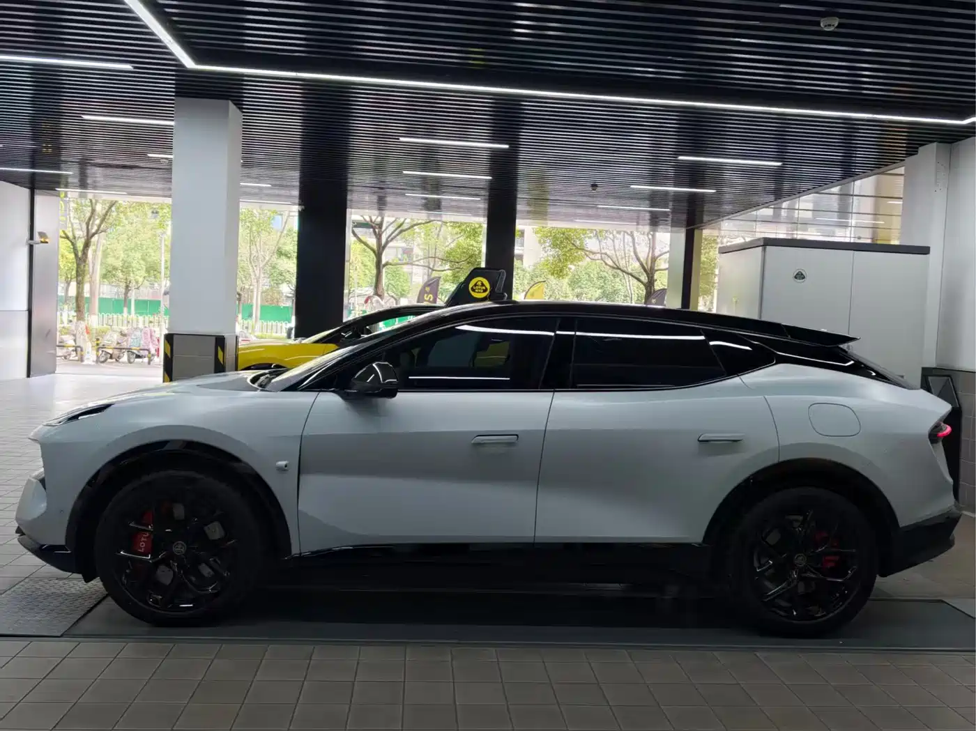 Lotus Lotus FOR ME 2026 2026 Model Base 4-Seater