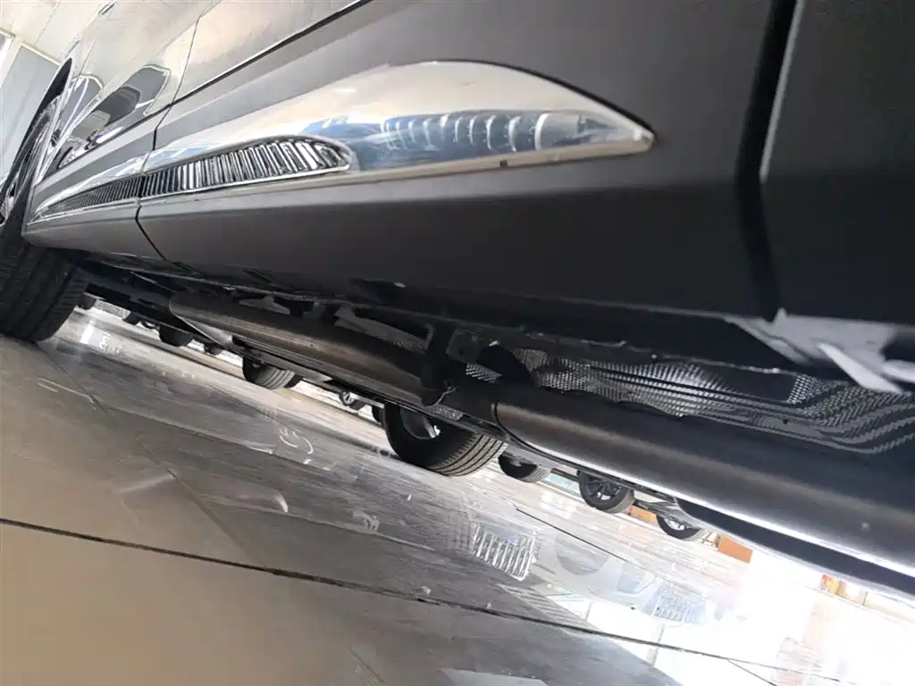 Hongqi HS7 PHEV 2024 2.0T PHEV 4WD Flagship Edition 6-seater фото 22