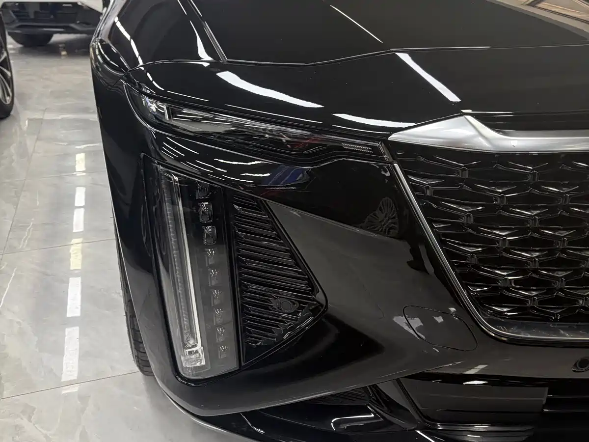Cadillac CT6 2023 28T Premium Model фото 23