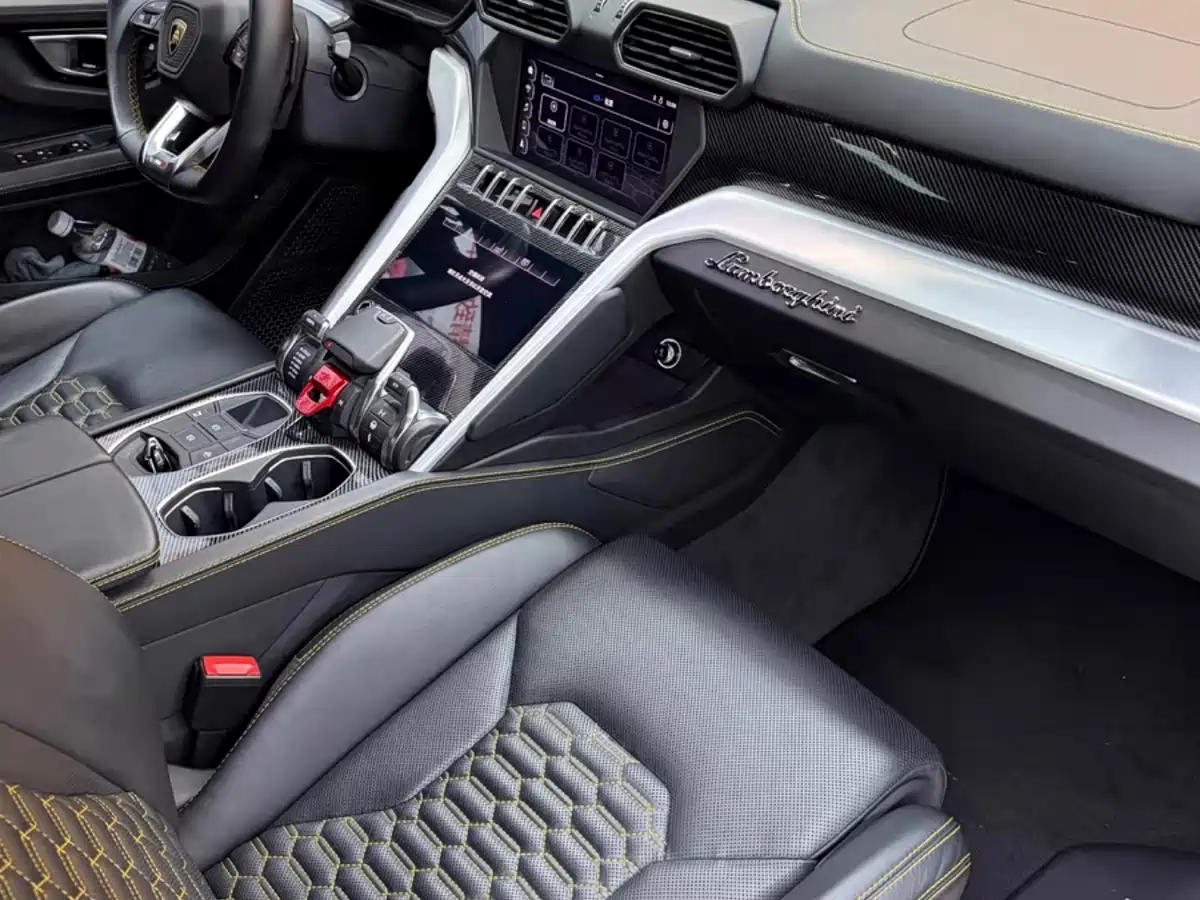 Lamborghini Urus 2018 4.0T V8 фото 4