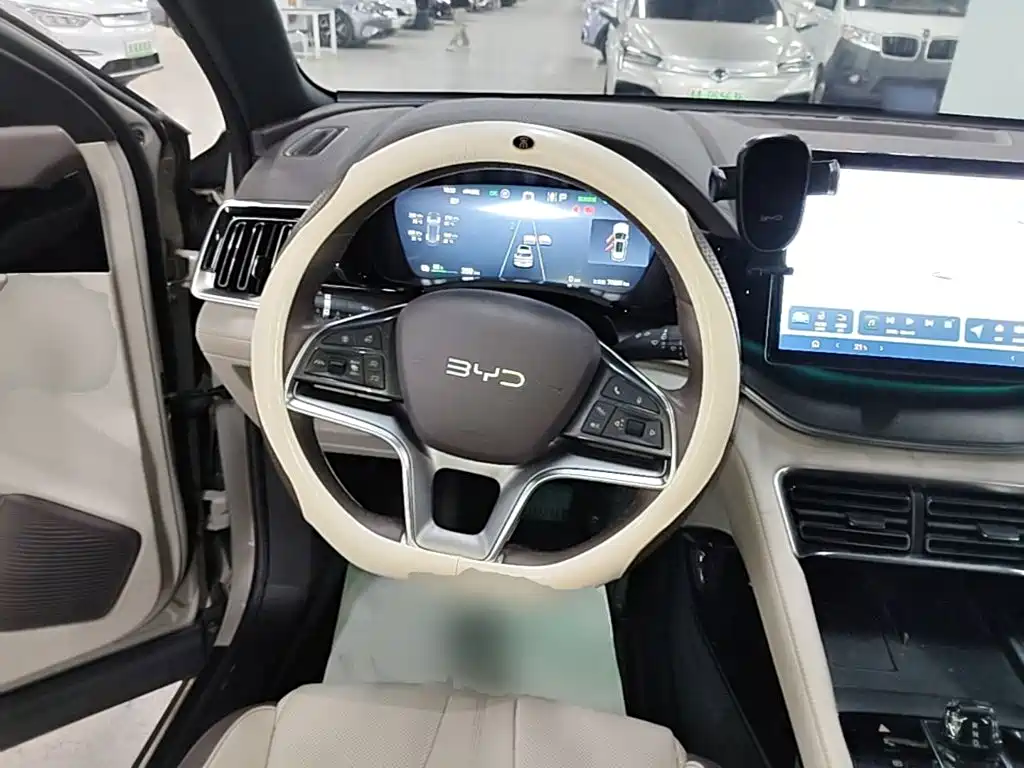 BYD Song PLUS PHEV 2025 2025 EV 520km Premium