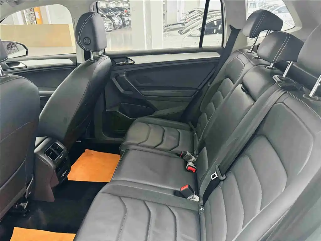 Volkswagen Tiguan L 2019 330TSI Automatic 2WD Panorama Comfort Edition China VI фото 20