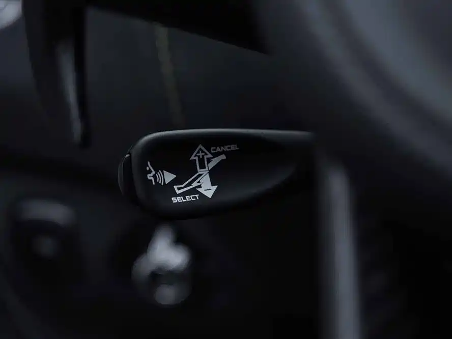 McLaren 720S 2019 4.0T Coupe фото 23