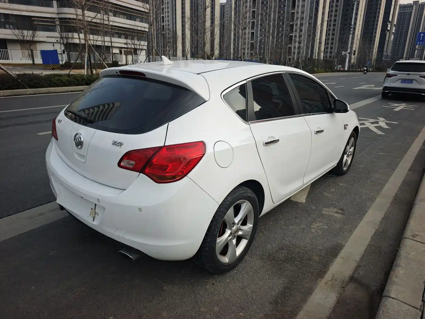 Buick Excelle 2014 XT 1.6T Automatic Cutting-edge Sport фото 11