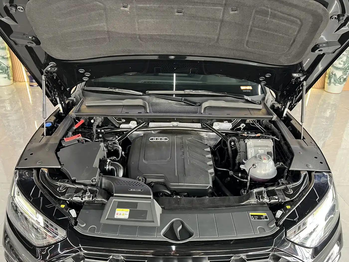 Audi Q5L 2024 Model 40 TFSI Luxury Dynamic фото 13