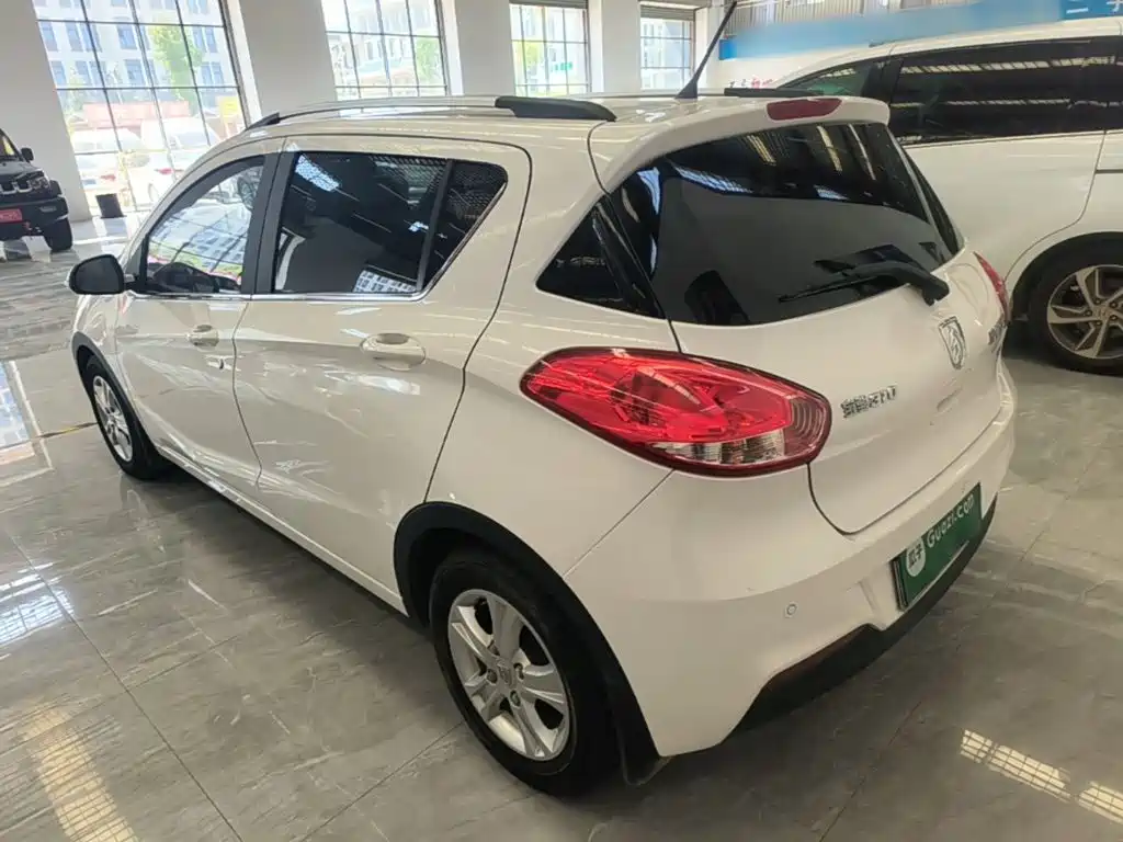 Baojun 310 2017 2016 1.2L Manual Luxury Type