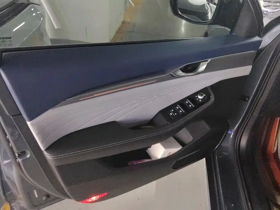 Фото 7 - Geely Preface