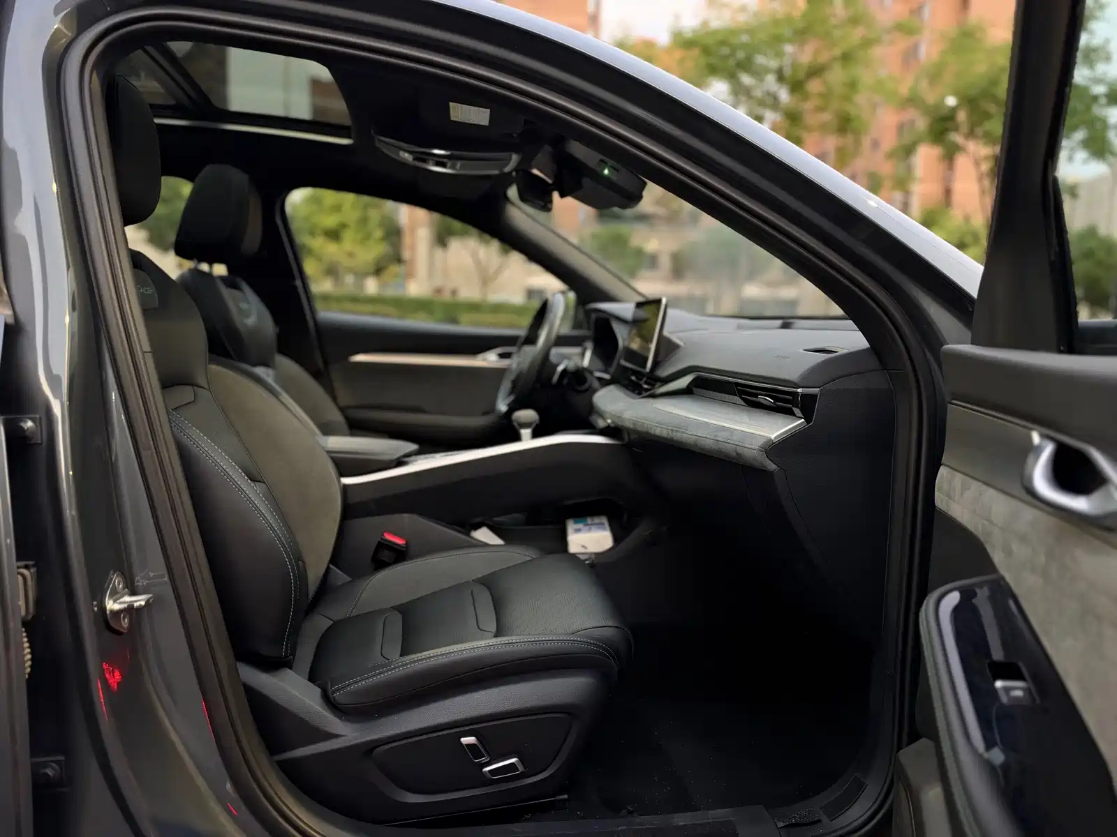 Фото 7 - Geely Preface