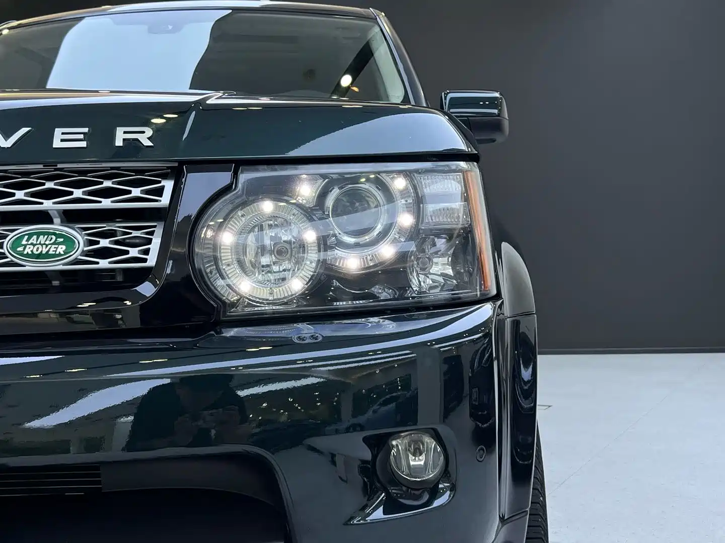 صورة 6 - Land Rover Range Rover Sport