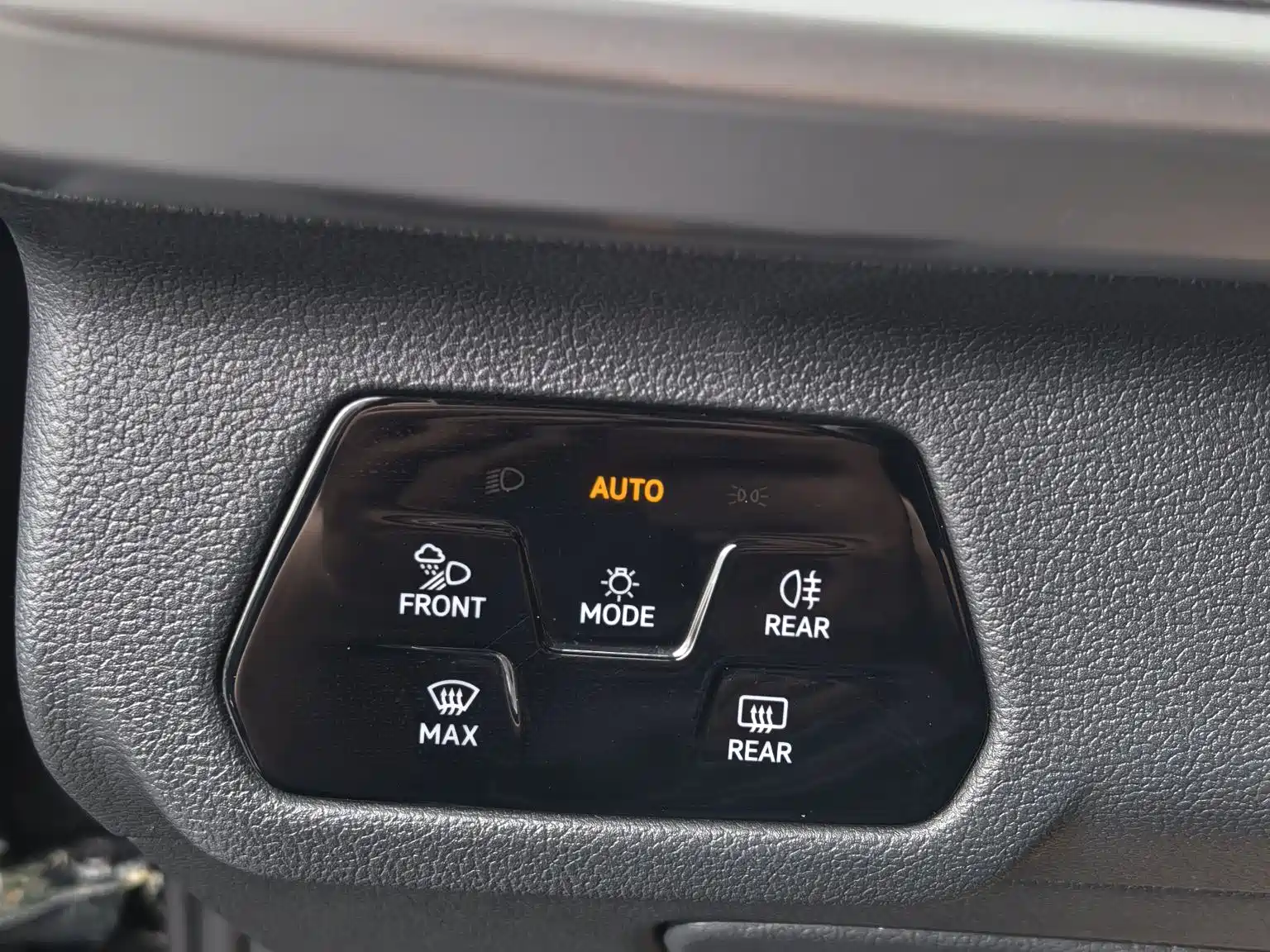 Фото 23 - Volkswagen Talagon