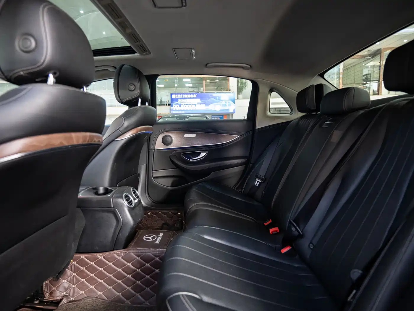 Mercedes-Benz E-Class 2019 E 260 L фото 15