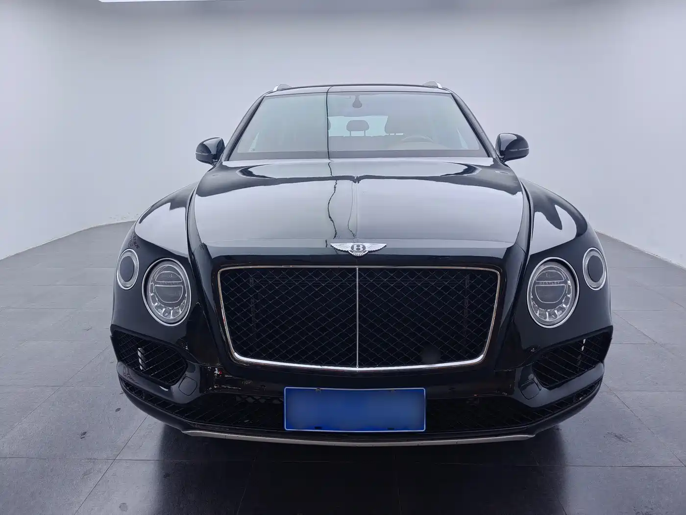 Bentley Bentayga 2018 4.0T V8 фото 2