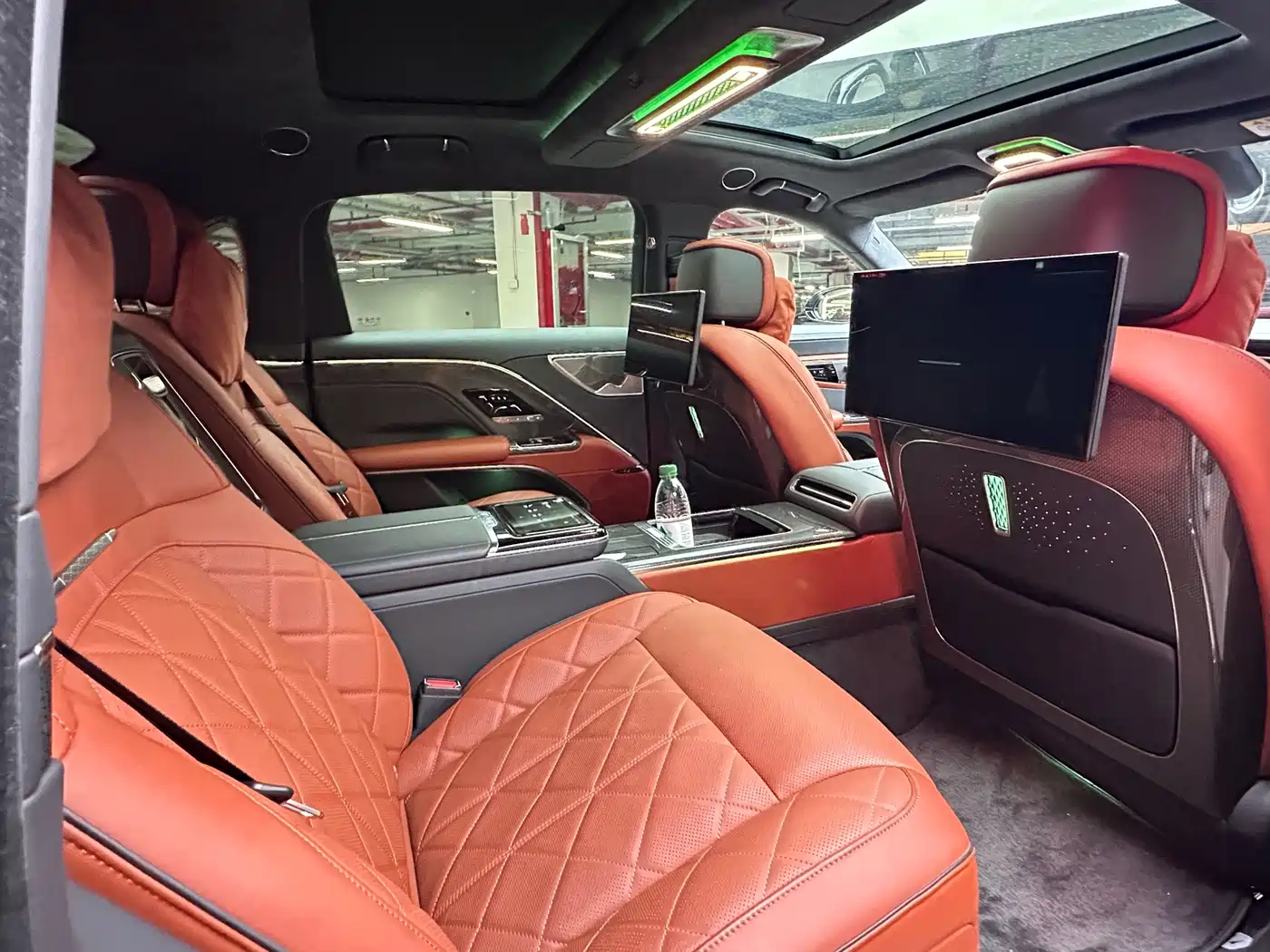 Hongqi Guoya 2024 4.0T V8 Version фото 8