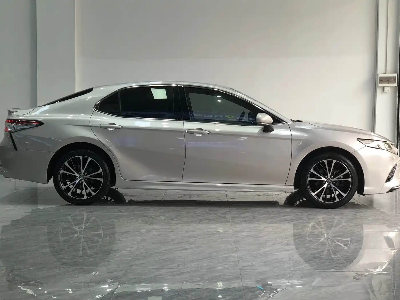 Toyota Camry 2019 Facelift 2.5S F Sport Version фото 5