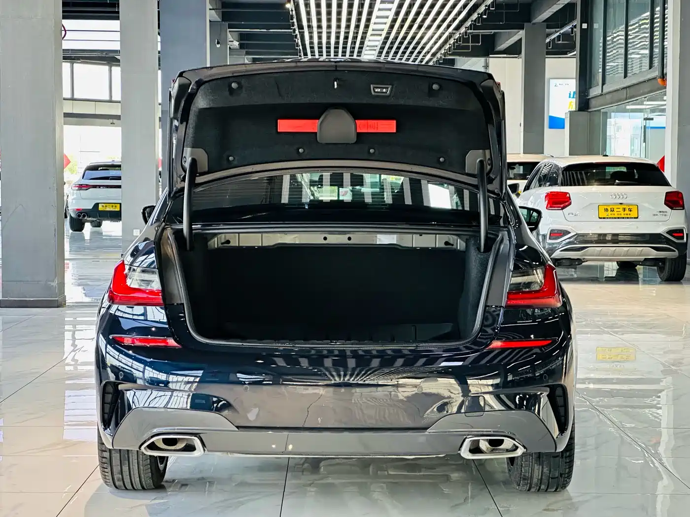 BMW 3 Series 2022 325Li M Sport Package фото 5
