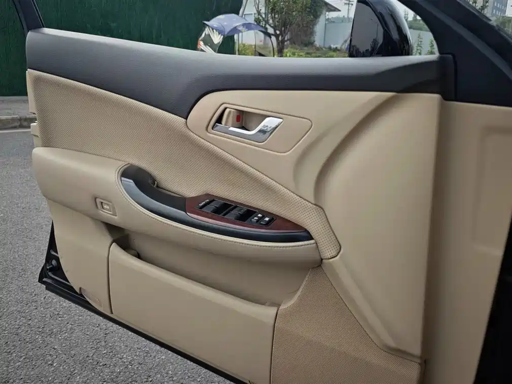 Toyota Crown 2010 2.5L Royal Leather Sunroof Navigation фото 12