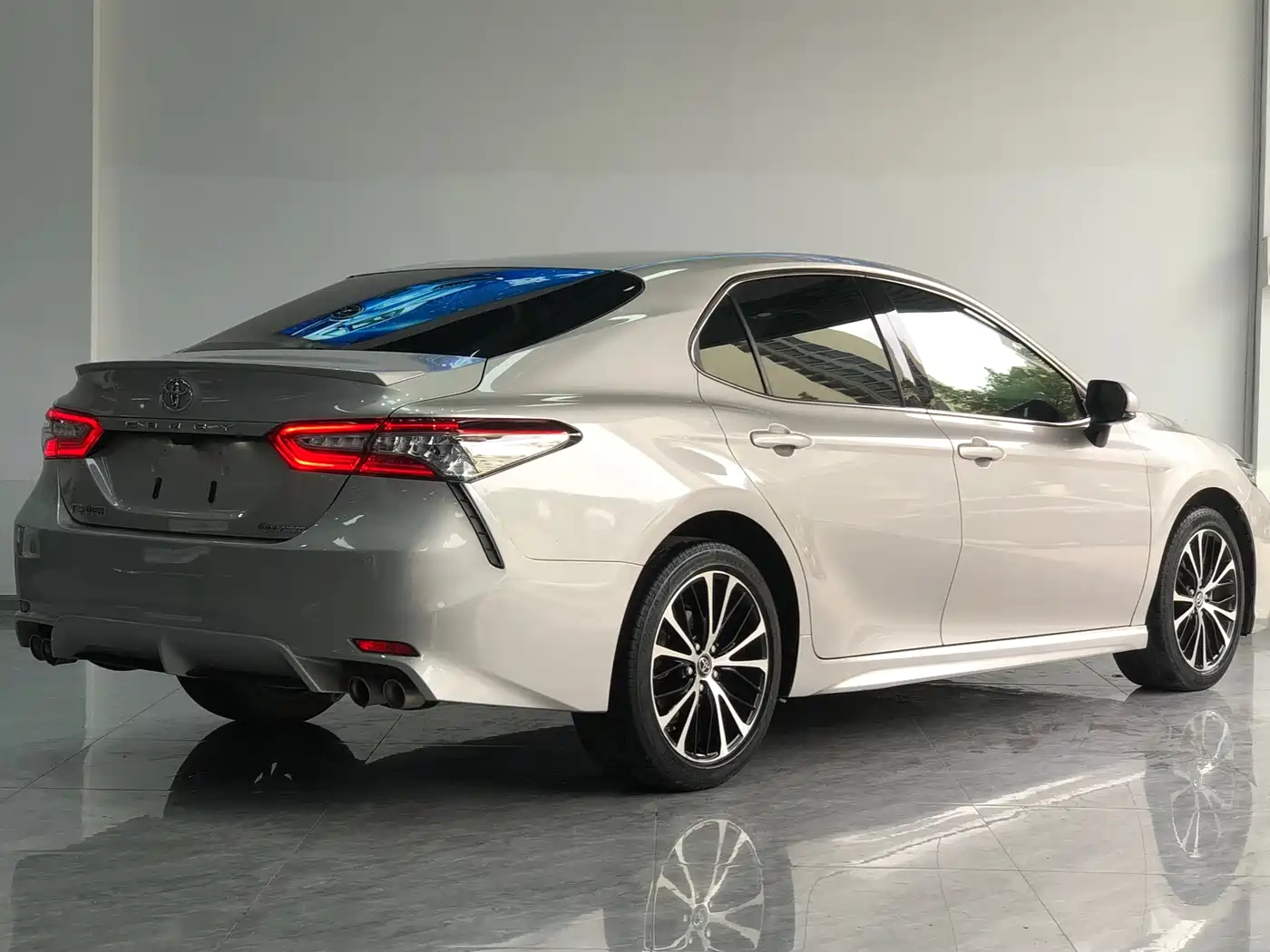 Toyota Camry 2019 Facelift 2.5S F Sport Version фото 3