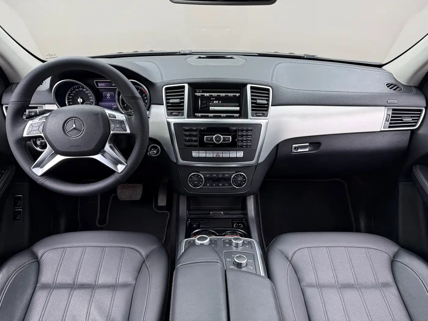 Mercedes-Benz GL-Class 2015 GL 400 4MATIC Sport фото 6
