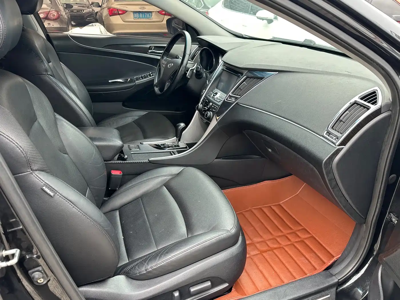 Hyundai Sonata 2014 2.4L Automatic Top Edition China IV фото 5