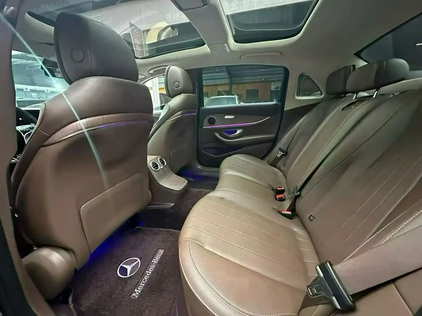 Mercedes-Benz E-Class 2022 E 300 L Fashion фото 5